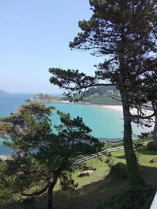 Evasion Aux Caraibes Bretonnes - Votre Havre De Paix A Perros Guirec Villa